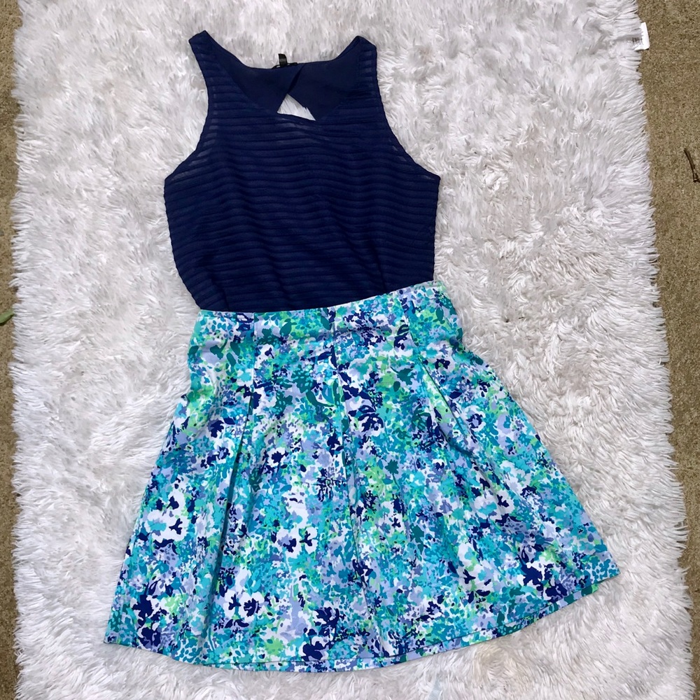 New York & Co • Pleated Floral Skirt • Size 10